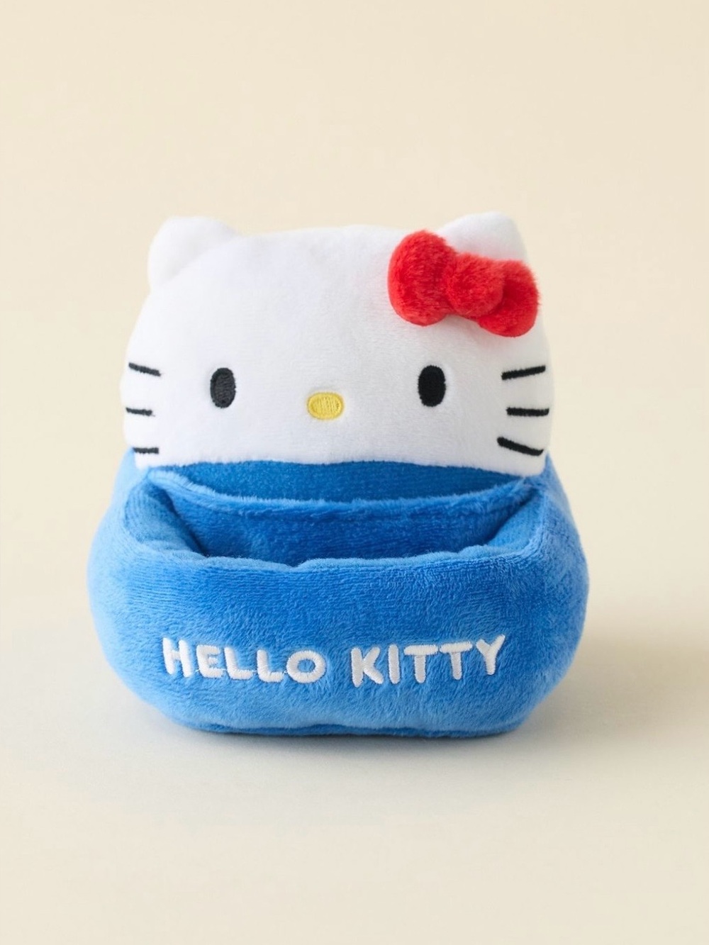 NWT Sanrio Hello Kitty Plushie
Phone Holder Assorted OS